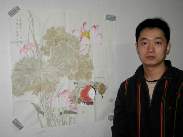 荷边弄水一身香